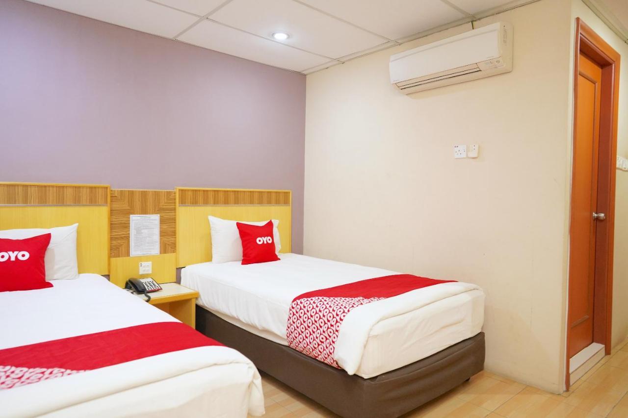 Oyo 89866 Houz Inn Bintulu Exterior foto